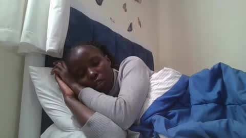 pretty_petite_ebony online show from September 21, 2:27 pm