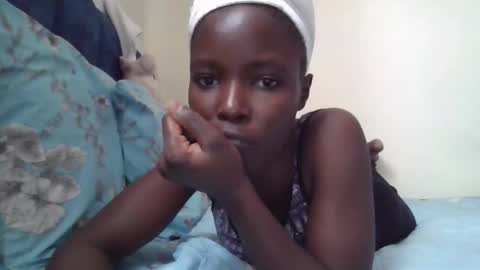 pretty_petite_ebony online show from October 23, 8:20 am