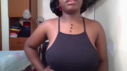 pretty_shila online show from April 6, 5:41 am