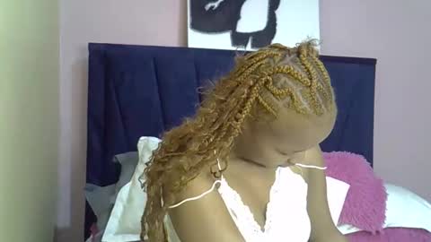 prettybamb online show from April 1, 3:29 am