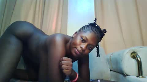 prettydulce online show from November 6, 3:45 am