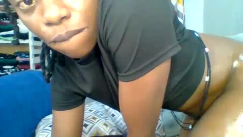 PrettyEla online show from October 16, 12:57 am