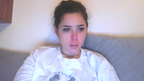 prettyjulliette online show from December 16, 4:24 pm