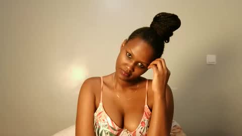 prettykeilaa online show from March 22, 10:43 am