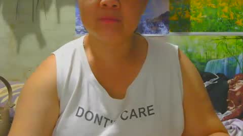 Nhing online show from January 8, 1:15 pm