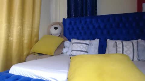 sasha online show from November 15, 9:43 am