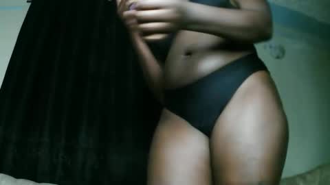 prettyreen online show from September 18, 4:33 am