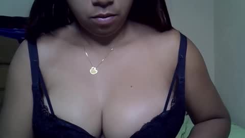 prettyy01 online show from April 15, 3:18 am