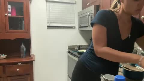 prettyyykittyyy22 online show from November 2, 9:40 pm