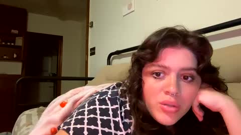 princessviccxo online show from February 3, 6:45 am