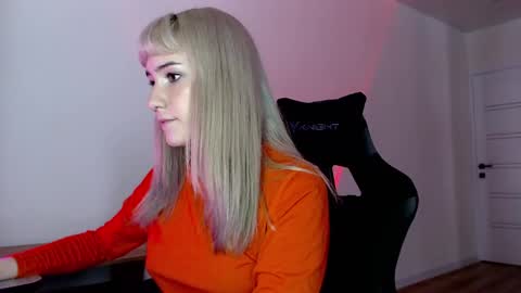 18 y.o online show from March 2, 1:53 pm