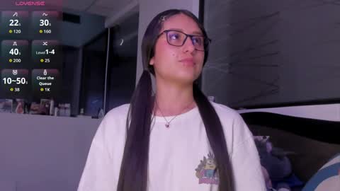 Valentina online show from June 1, 10:00 pm