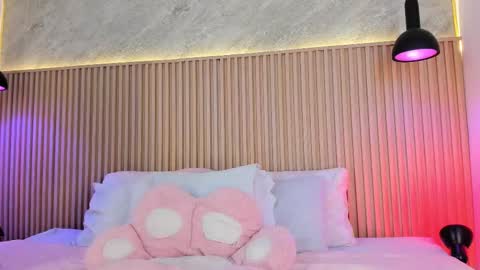 Profana Red online show from March 5, 2:35 pm