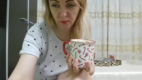 Pryncess sweety online show from May 10, 5:48 pm