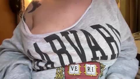 Pumpkin bunny online show from April 21, 2:51 am