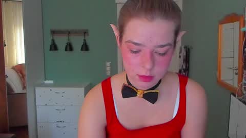 Polly online show from December 11, 10:47 am