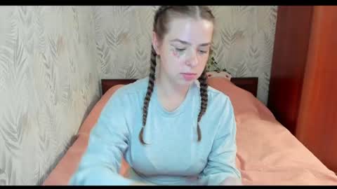 Polly online show from July 31, 7:04 pm