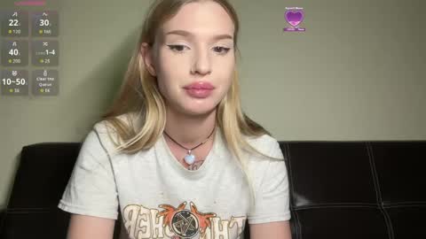 Lina online show from April 19, 7:16 pm