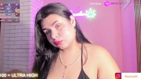 Pau online show from December 30, 8:15 pm