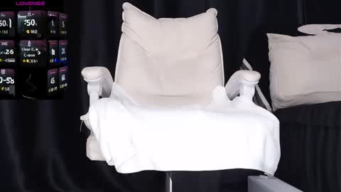 qianqian_ online show from November 25, 9:55 am