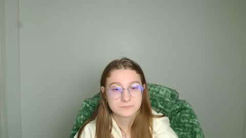 Amelie online show from February 21, 12:17 pm