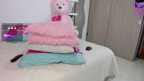  QUEEN ANTONELLA  online show from February 9, 9:50 pm