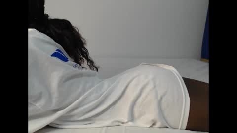 queenninaa online show from March 22, 3:18 pm