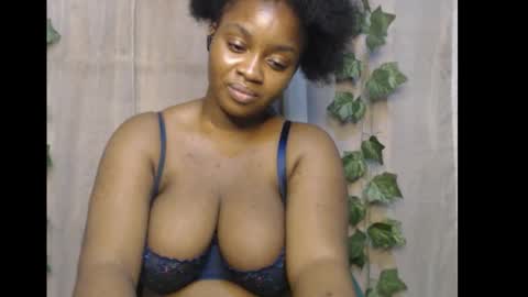 Zoey online show from December 17, 1:00 am