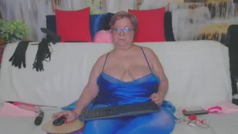 QueenPammy online show from November 28, 2:20 pm