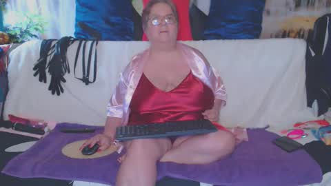 QueenPammy online show from March 8, 6:06 am