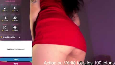 Queen Pinky online show from June 18, 3:28 pm