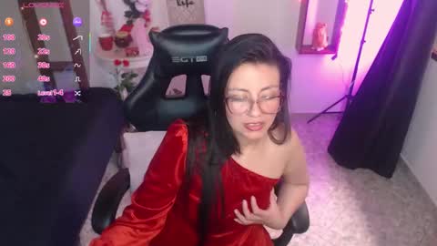 queenrose94 online show from March 7, 5:42 pm