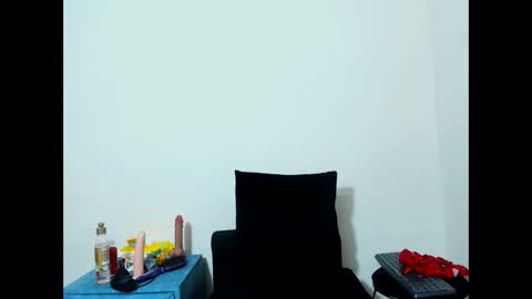 queenstarhyl online show from May 16, 12:35 am