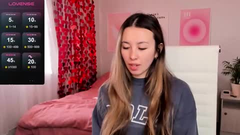 Anna online show from February 19, 8:25 am