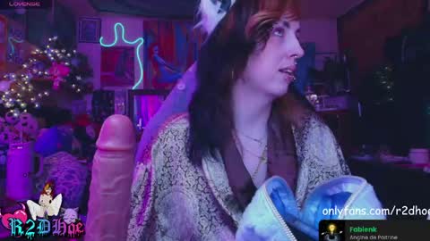 Amy Wild online show from June 5, 12:15 am