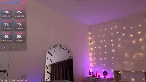 Rebecca  Becc online show from December 5, 4:08 pm