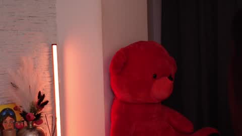 RachelSwaan online show from February 7, 5:20 am