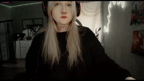 Kate online show from December 2, 9:43 am