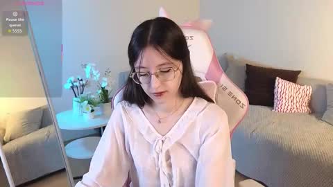 rainybella online show from February 28, 7:30 am