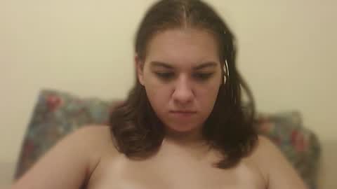 rainyvibe_ online show from September 12, 9:22 pm