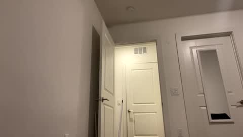 Ray Ray online show from December 6, 4:03 am