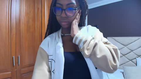 Raquel online show from February 2, 12:26 pm