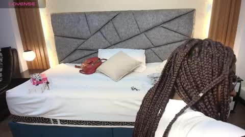 Raquel online show from April 8, 7:16 pm