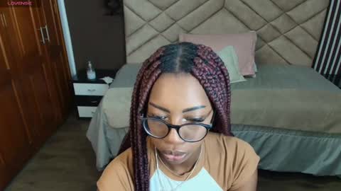 Raquel online show from March 6, 11:36 am