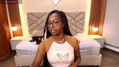 Raquel online show from April 13, 2:29 pm