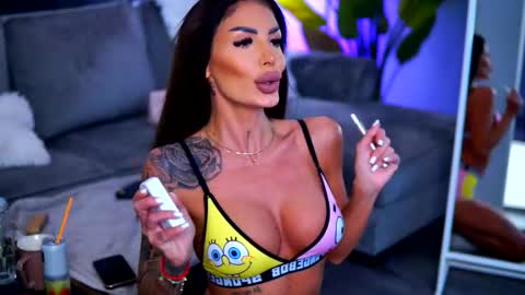 Raquelle online show from October 30, 9:55 am