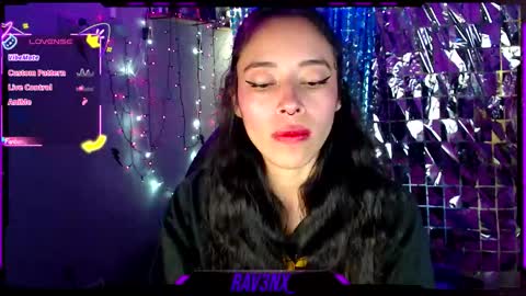   online show from December 22, 9:51 pm