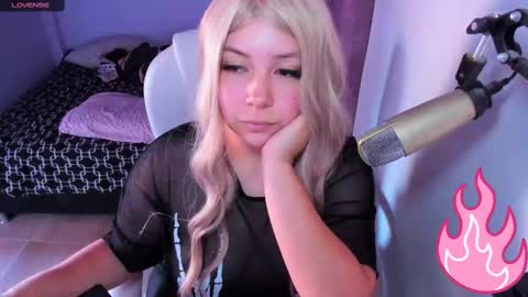 Raven online show from September 16, 1:19 pm