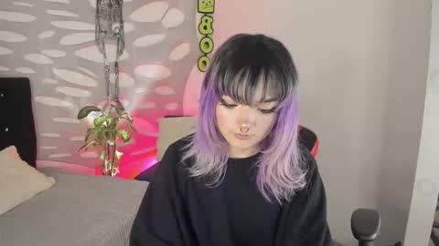 ravencollen online show from October 19, 12:29 pm