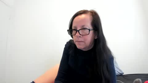 Ravishing Peach Goddess online show from February 24, 1:21 pm